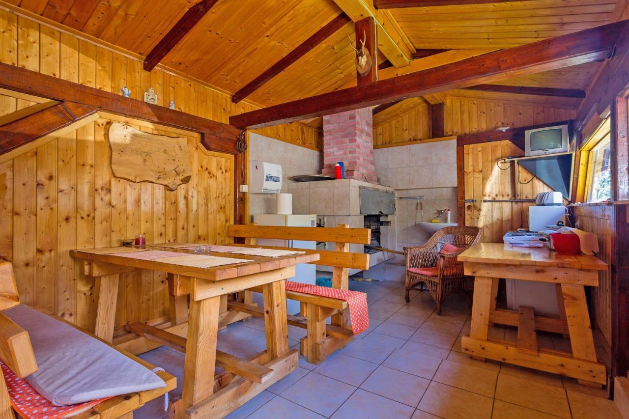 Andrea In Sertic Poljana - Haus Fuer 6 Personen Plitvička Jezera エクステリア 写真