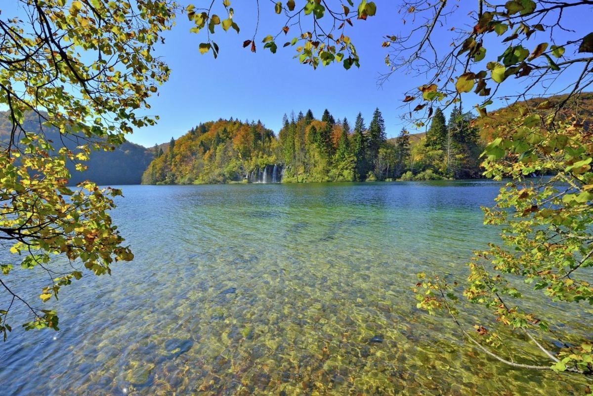 Andrea In Sertic Poljana - Haus Fuer 6 Personen Plitvička Jezera エクステリア 写真